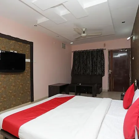 Hotel Oyo 9132 Recharge 3*